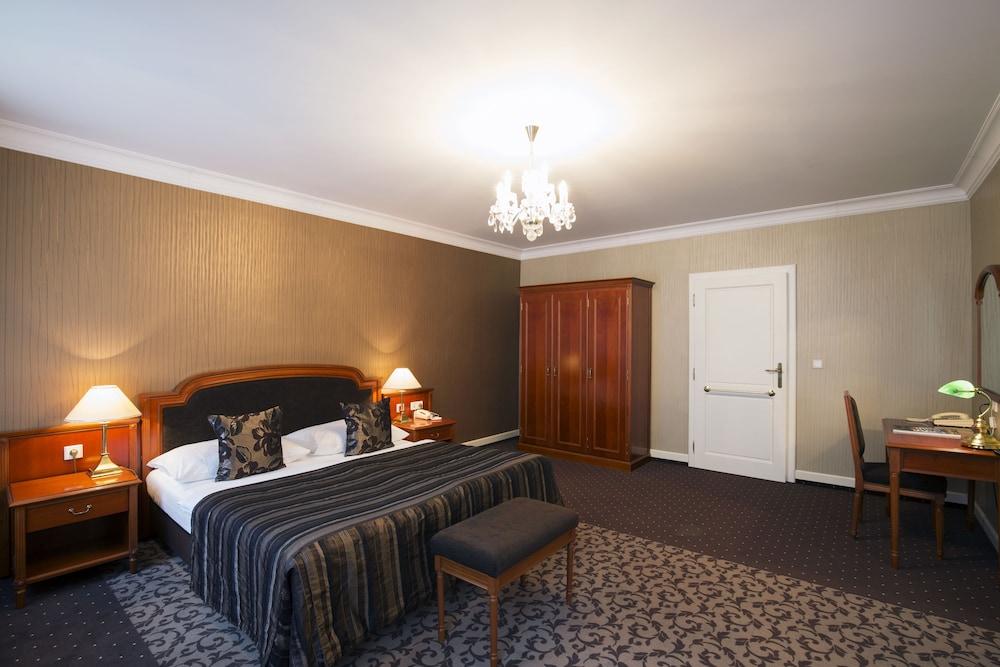 Grandhotel Pupp 5*