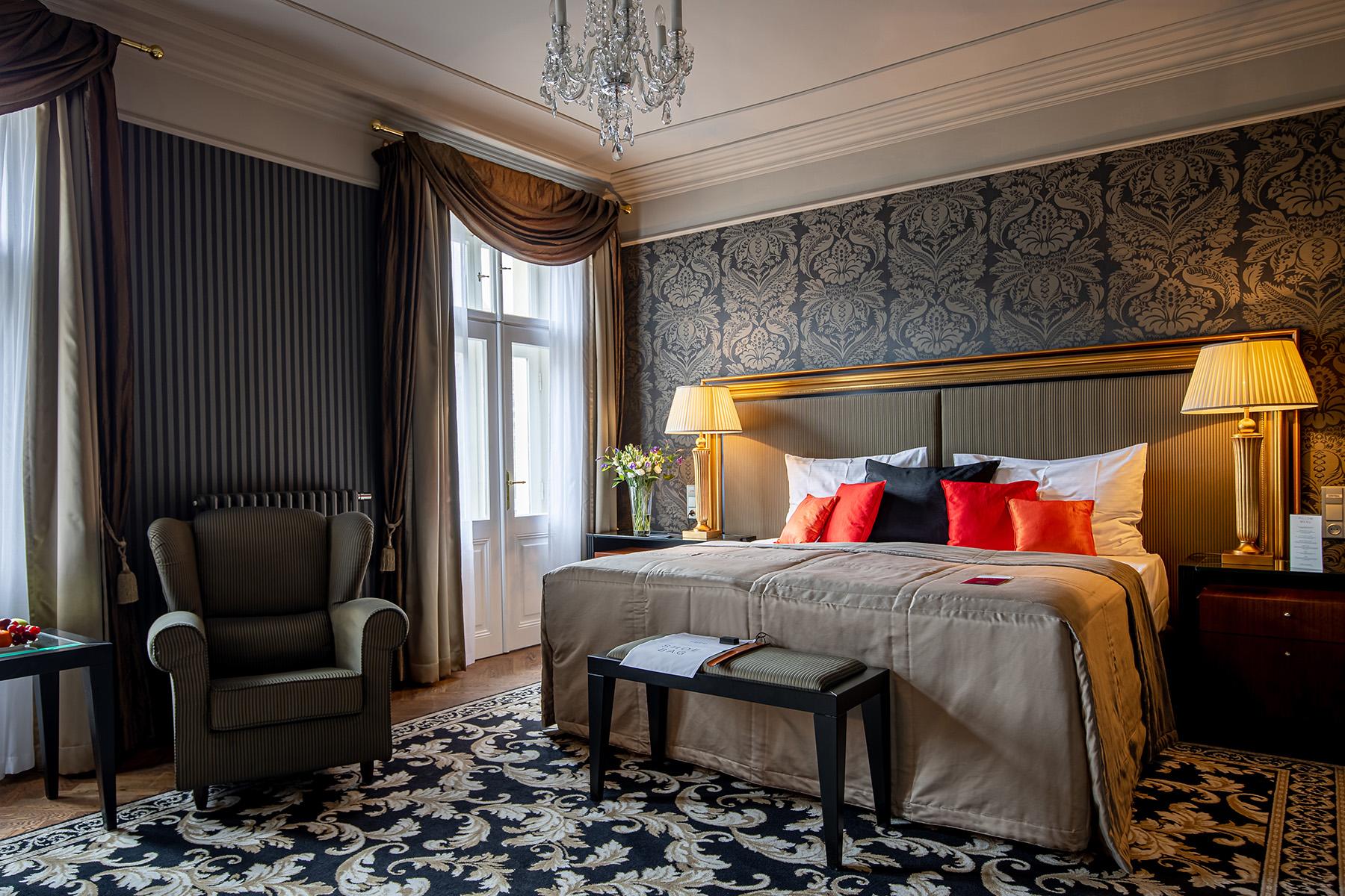 Отель Grandhotel Pupp 5*